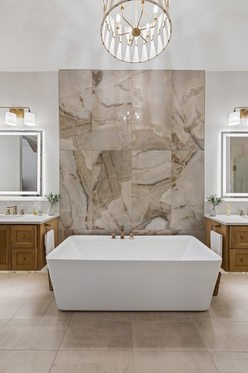 Primary bath